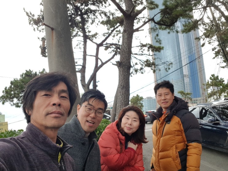  부산 해운대구 중동 오름마당집 건축주와 시공사 사장님과..
