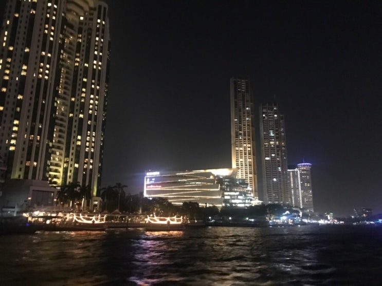 [방콕쇼핑] 가볼 만한 곳 아시아최대쇼핑몰 아이콘시암 애플스토어