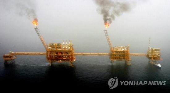 '공급과잉' 국제유가 또 폭락…WTI 50달러선 붕괴 임박