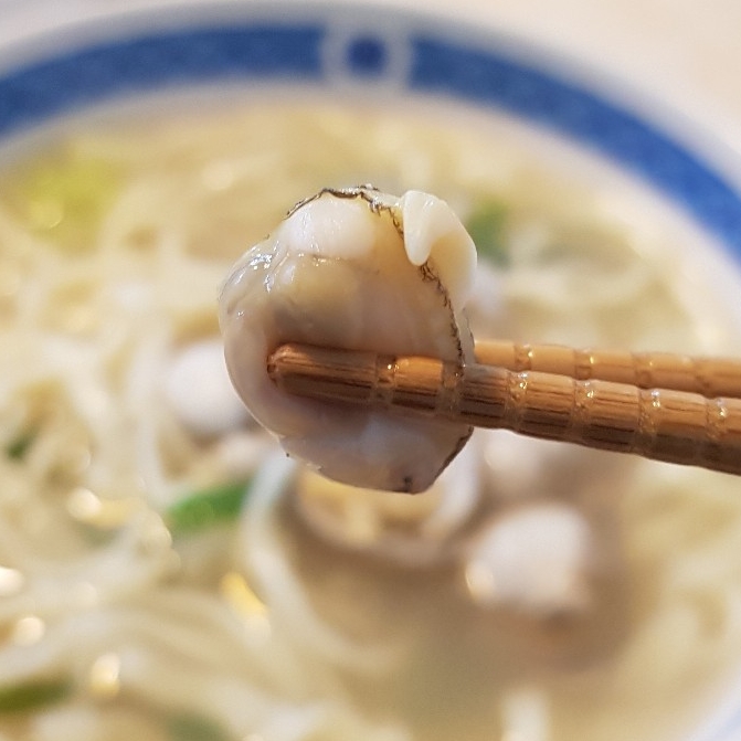 매워서 정신못차렸던 김치맛, 부산 대연동 물총칼국수