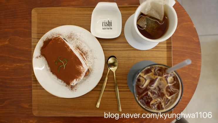  [합정역 카페 추천] 티라미수가 맛있는 ‘커넥츠 커피’★4.2