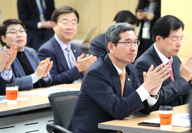  한국당 비박계 강석호-김학용, 단일화 급물살