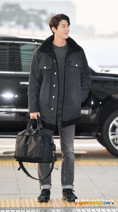  송지오 옴므 이기우 공항패션 멋지다