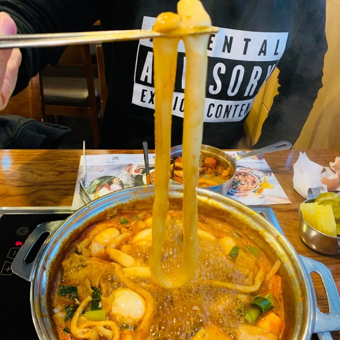  【한양대 맛집】왕십리 떡볶이 무한리필 두끼 한양대점 배터짐!