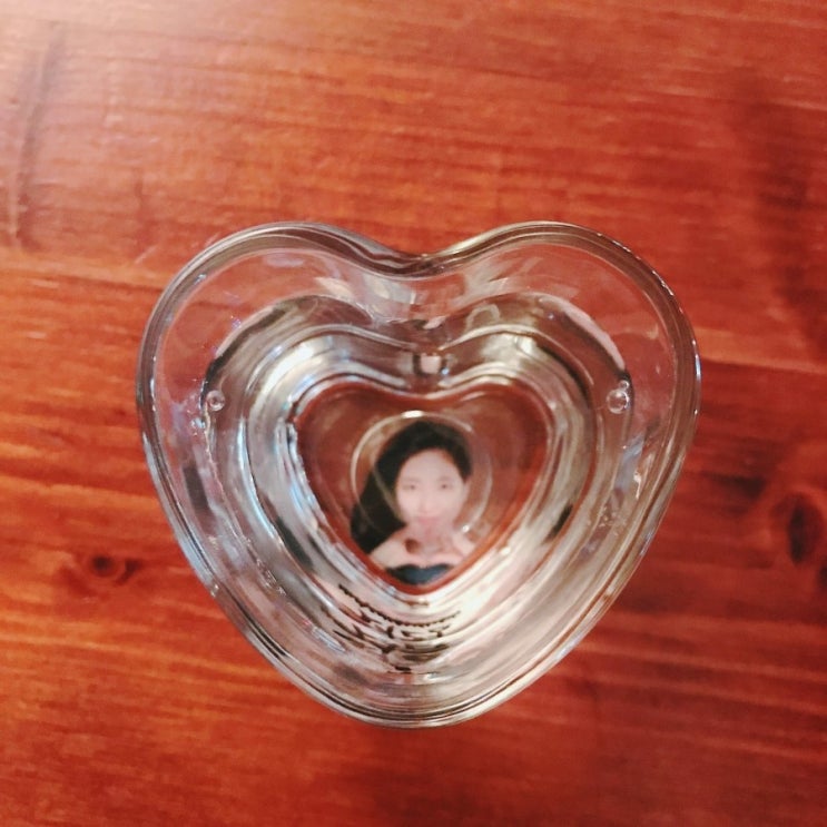  수지사진이 붙어있는 하트소주잔에 한잔해, 신림 코다차야 