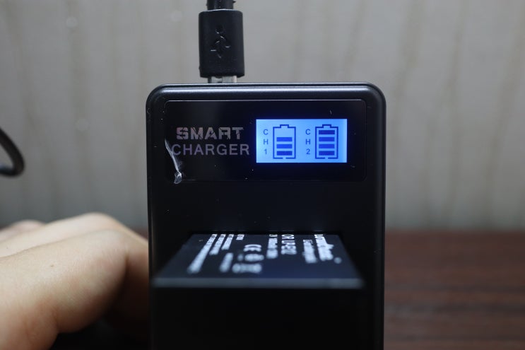  [캐논 M50] 강력 추천! 배터리 LP-E12, USB 충전기 알리 해외 직구 (ft. LCD 보호필름 구입)