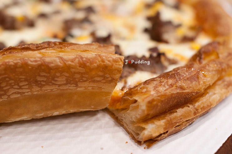  일산 페스츄리피자 맛집, 피자엠 정발산점. PIZZA M.