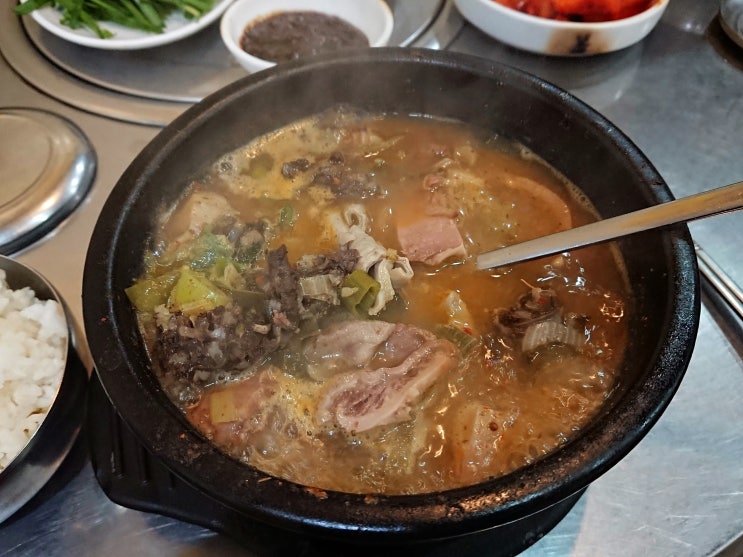  서울 고척동/고척스카이돔 '만포돼지국밥' 순대국