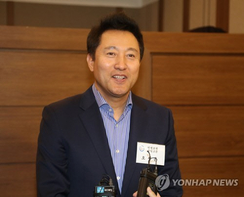  오세훈 전 서울시장 오늘 자유한국당 입당, 등장부터 당권 노린다