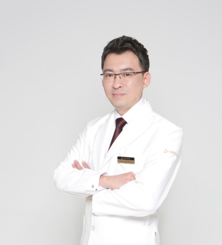  [2018년 자랑스러운혁신한국인&파워브랜드 대상] 제아치과의원  강영호 대표원장 <의료산업-임플란트>