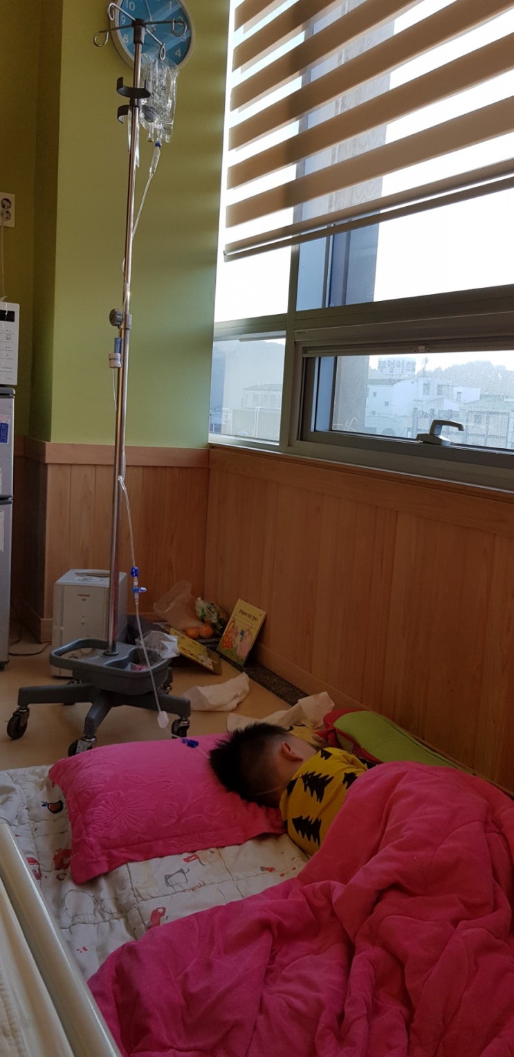  애가 아파요 ㅠㅠ