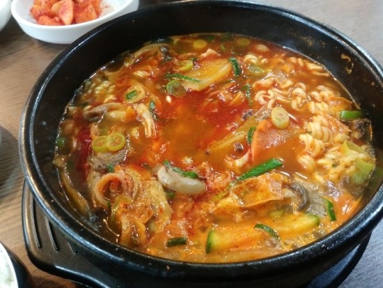  연천군 연천읍 궁평리 맛집 큰맘할매순대국 정준하가 추천하는 저렴하고 맛있는 국밥 맛집