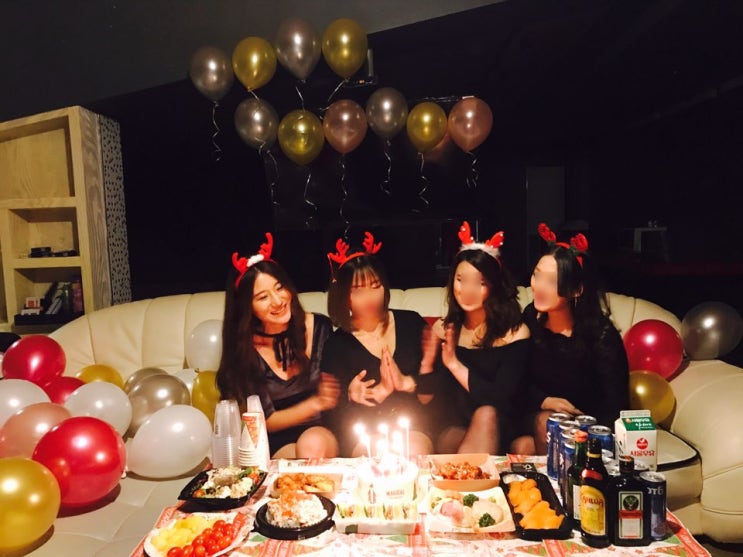  송도 오투 호텔 파티룸 크리스마스 & 연말 친구들과 파티