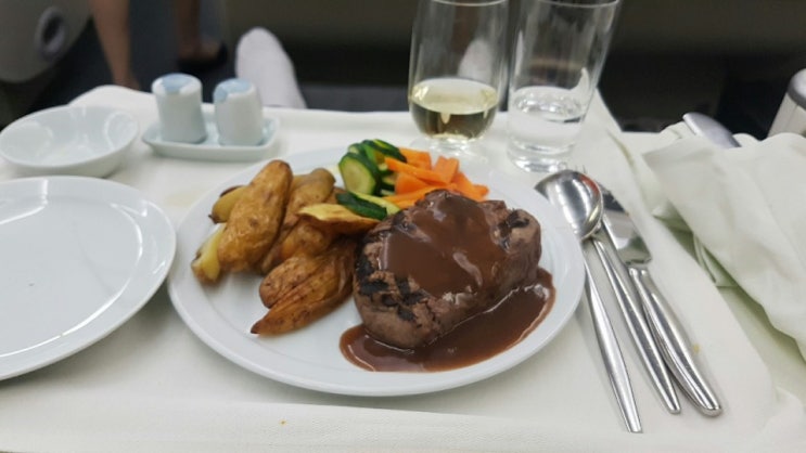  대한항공 A330/A380 비즈니스 좌석 기내식 (프레스티지 석 기내식)