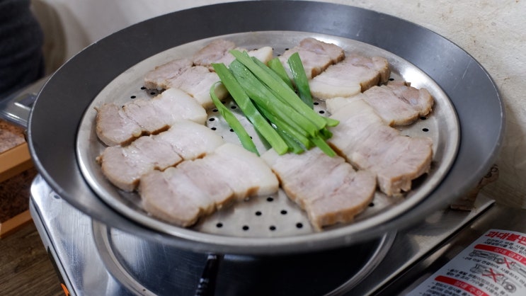 [종로3가 맛집] 홍어굴 보쌈이 맛있는 '유성식당'