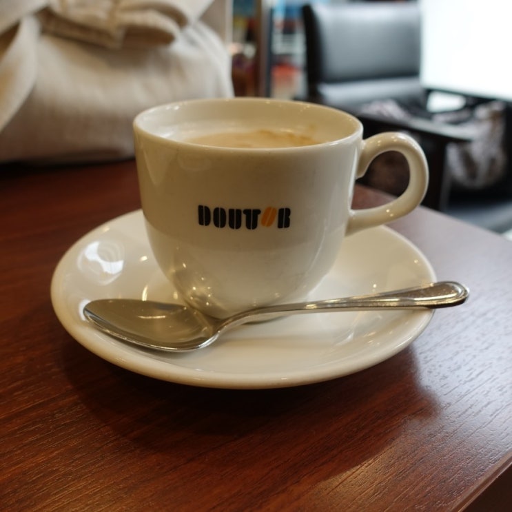  #181203 일본 도쿄 여행 4일차 - 다와라마치역, 도토루 커피
