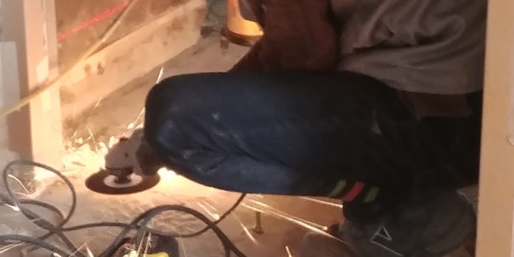 안전한 그라인더 핸드그라인더 올바른 사용법 숙지 안전한 그라인더 핸드그라인더 올바른 사용법 숙지