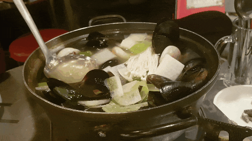  금요일 퇴근시간 강남역은 지옥철체험에 적합하다. 사당역 안주 맛집 수상한포차와 남오토코.
