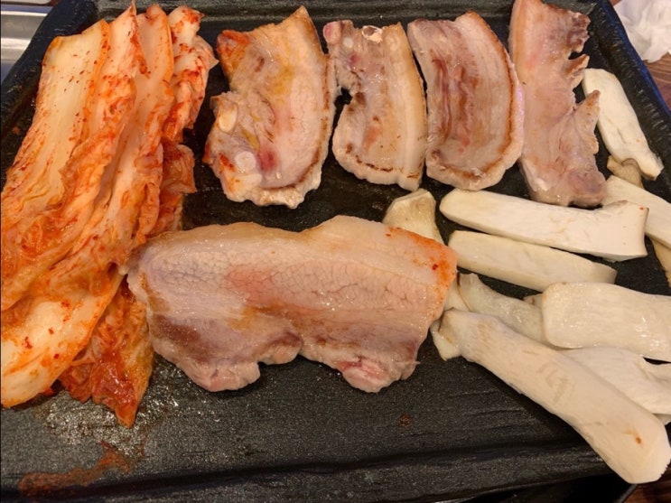  [충무로 고기집]고냉지 김치 삼겹살 충무로 맛집!!