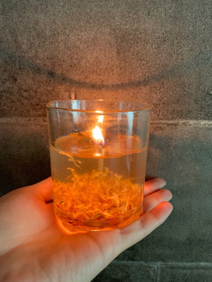  은은하게 간단하게 예쁜 카렌듈라 젤캔들로 분위기 잡다!