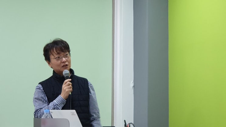  한국공간정보통신 창립 20주년 기념 연속세미나 다섯번째 “이승호 대표의 4차 산업혁명이야기 드론과 자율주행차 그리고, HDLiveMap”