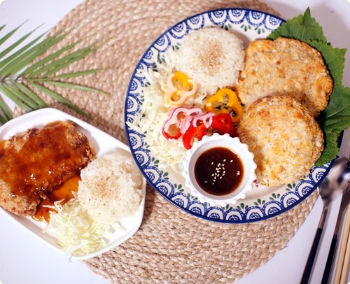  등심돈까스 도톰한 도니도니돈까스 맛도좋은걸요
