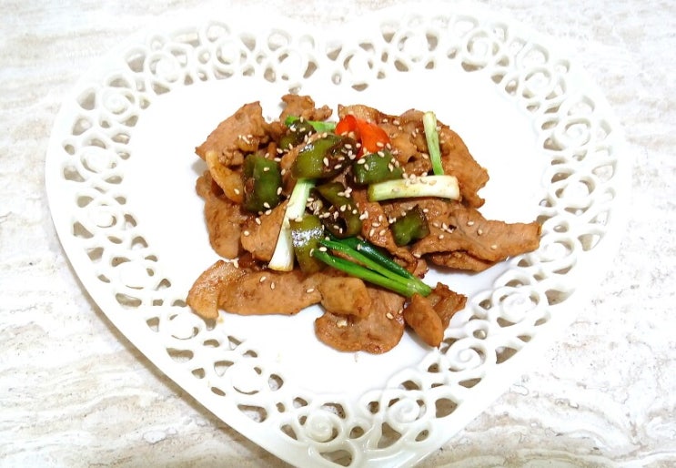  맛있는 일본식 돼지고기조림 만들기