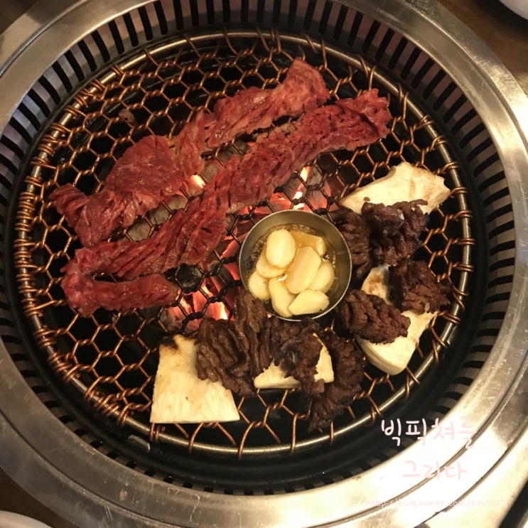  장위동 맛집 고기의 진리는 발효명가기와집갈비이다.
