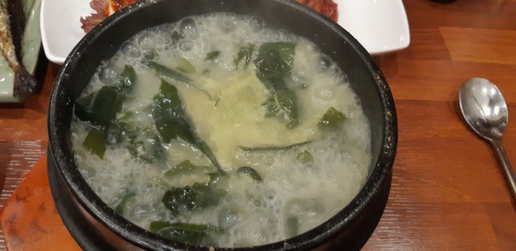  요즘 같은 날씨엔 따듯한 국물 음식이 생각나는데요, 당장 오늘 먹고 싶은 국물 음식이 있다면?