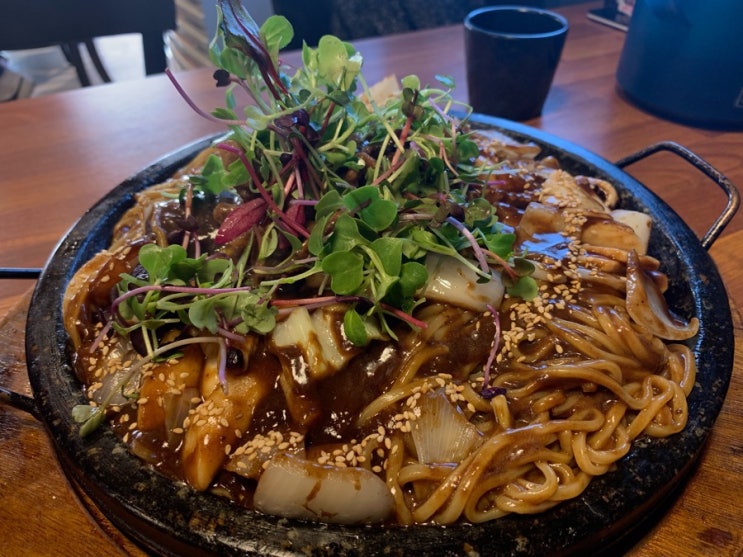  [ 파주 맛집 ] 생방송투데이 나온 ‘돌짜장’ 먹고왔어요~~!