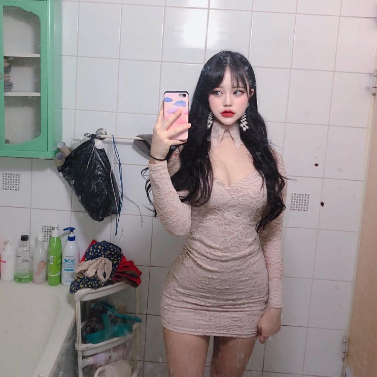 스무살 인스타 골반녀 #2 스무살 인스타 골반녀 #2
