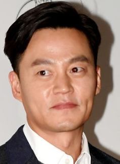 李瑞镇
