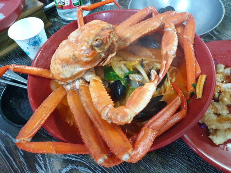  울진여행 3일차 점심 - 백년손님 남서방도 찾았다는 고바우한중식 홍게짬뽕 "홍게 한마리 통째로"