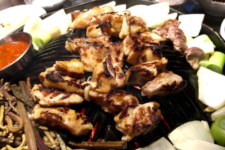 [망리단길 맛집] 망원두꺼비집 - 징기스칸 숯불 닭구이, 닭목살, 닭연골