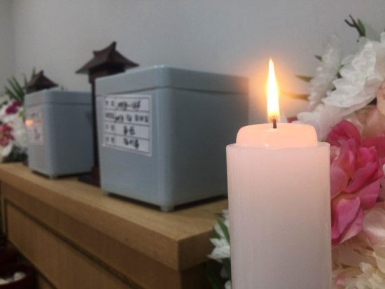 가족 대신 장례, 혈연과 제도를 넘어 동행의 관계로 가족 대신 장례, 혈연과 제도를 넘어 동행의 관계로