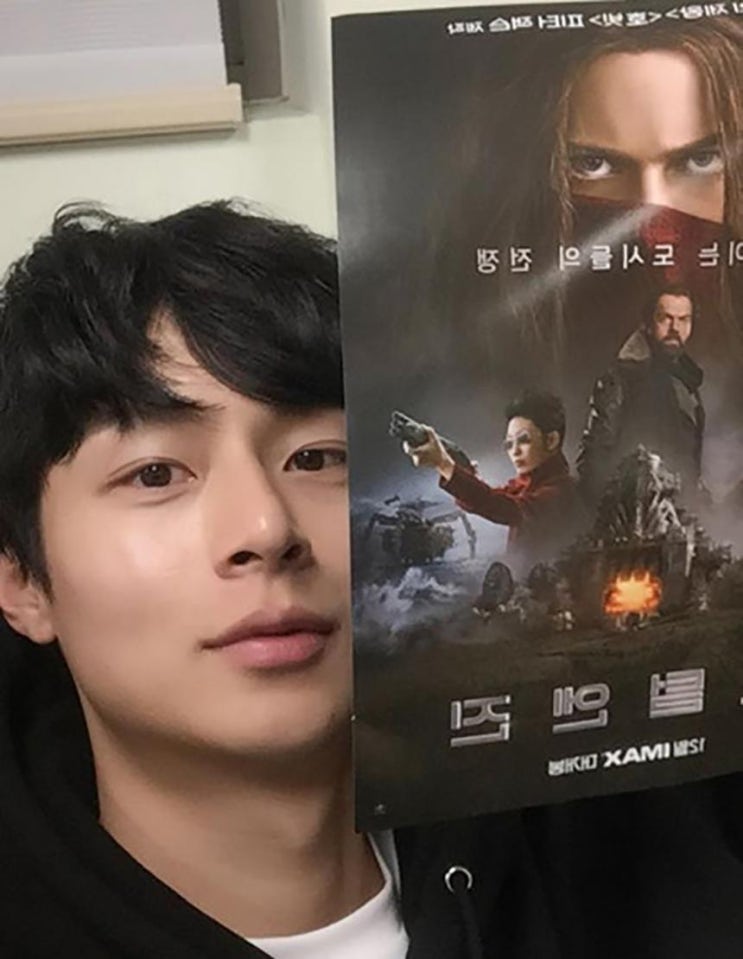 ‘나 혼자 산다’ 김충재, 기안84와 함께 영화 ‘모털 엔진’ 홍보...“고 퀄리티의 CG 뿜뿜”