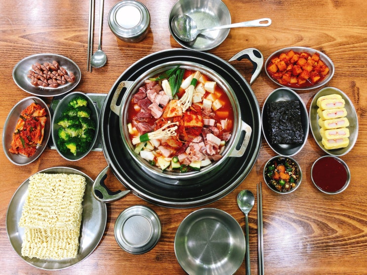  서울역 점심 [[통큰무한삼겹]]