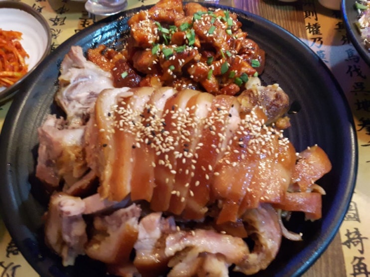  돼순이네왕족발 신풍역점 본점! 인생족발만나다!