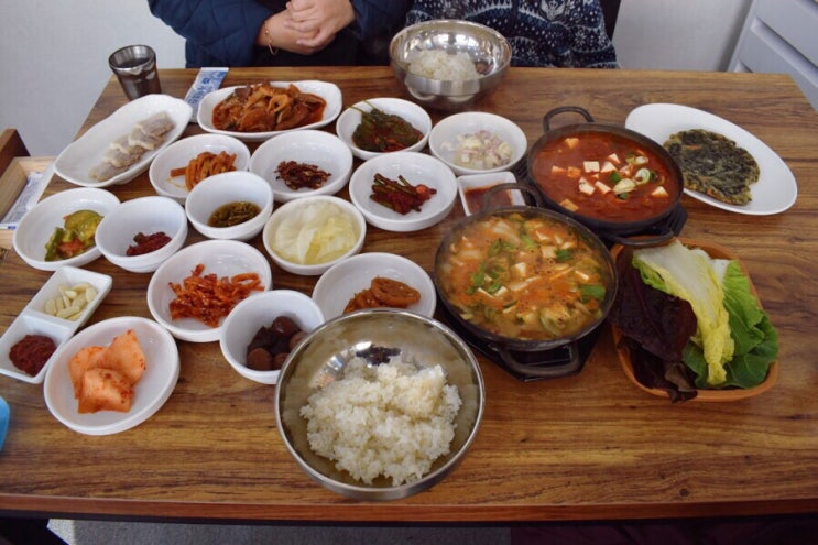  지사동 맛집 고기듬뿍 쌈싸먹는 찌개집