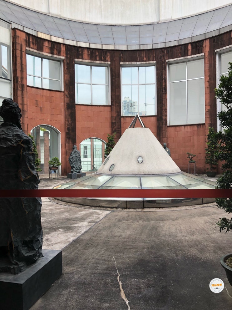  중국광저우심천통역가이드_饮湖上初晴后雨二首，其二