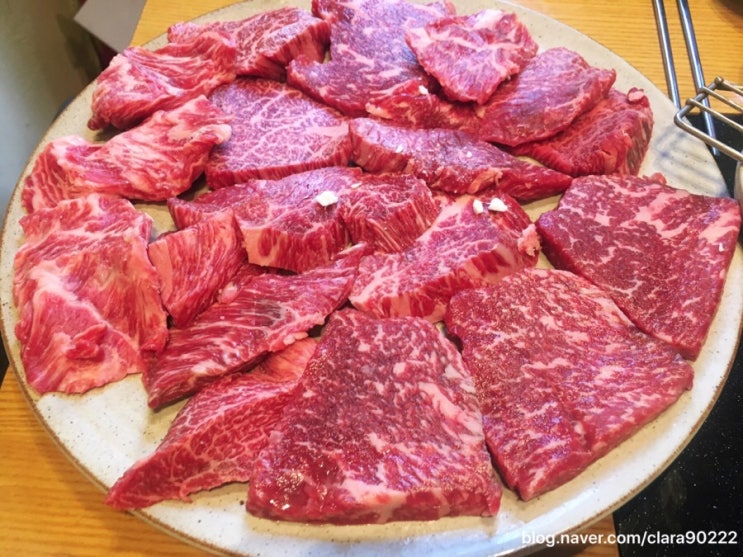  강남 대도식당, 즐거운 연말 회식에 제격인 한우등심구이와 육회❤️