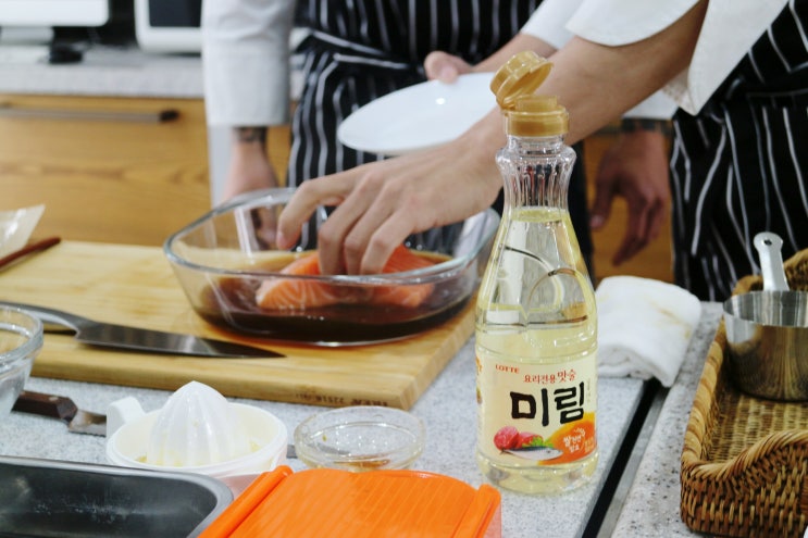  미림 맛술로 만든 연어스테이크 레시피 X 오스틴강 셰프와 함께한 연말 홈파티 쿠킹클래스