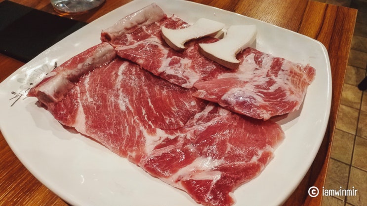 명동 고깃집, 이베리코 돼지 생갈비 "라온" 명동 고깃집, 이베리코 돼지 생갈비 "라온"