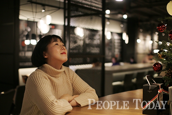  부장님 죄송해요 공무원 합격했어요_이상희 작가 인터뷰 / 계약직 10년 차가 쏘아올린 작은 공(功)