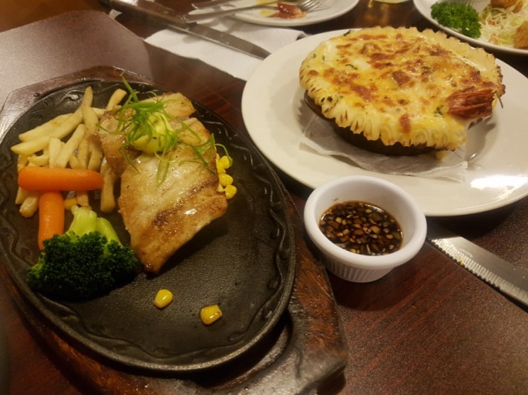  사이판 맛집_컨트리 하우스(Country house)