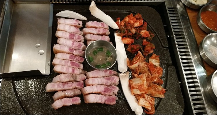  [용산 신용산] 점심, 저녁을 모두 돼지고기로~