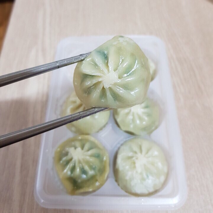  홍진경의 더만두 : 찐만두 매운맛 (편의점용 비교)