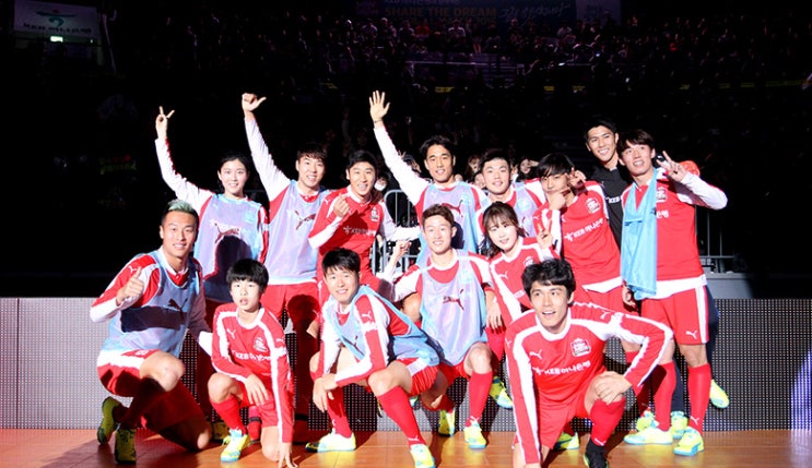 축구 덕후의 2018년 마무리는 홍명보 자선축구경기로! 축구 덕후의 2018년 마무리는 홍명보 자선축구경기로!