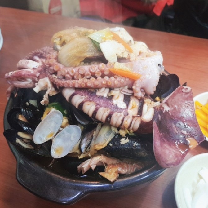  금음체질:) 가족 외식! 해물 산더미 짬뽕