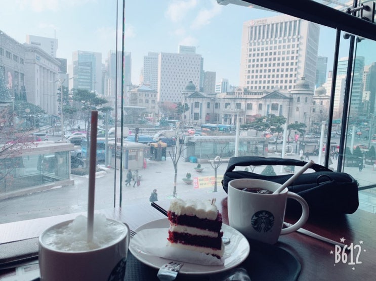  [카카오톡 스타벅스 기프티콘]스타벅스 을지로 한국 빌딩점. 레드벨벳 케잌 JMT!!, 아이스 아메리카노, 그린티 레몬에이드
